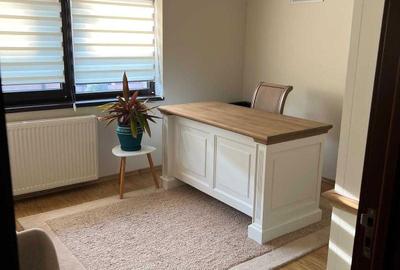 Casă cu 4 camere în Cetate - 1