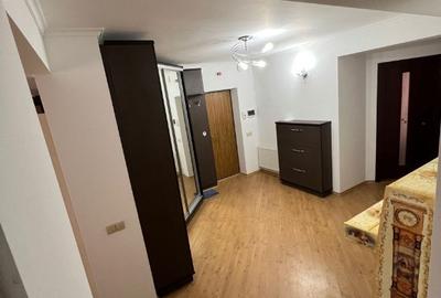 Apartament cu 3 camere decomandat în Schei - 5