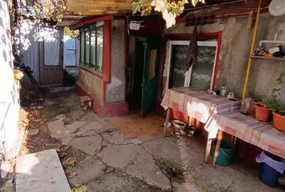 Teren intravilan de 247 mp, în Apollo - 2