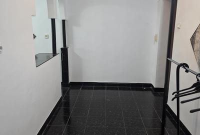 Garsonieră decomandată în P-ța Muncii - 11