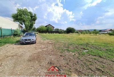 Teren intravilan in Banesti--3727mp--40e - 3