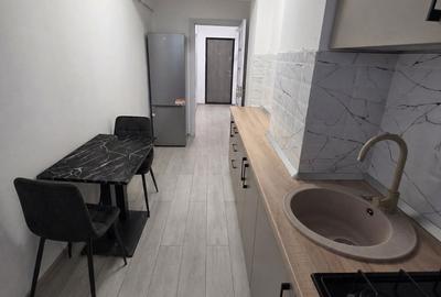 Garsonieră decomandată în Central
