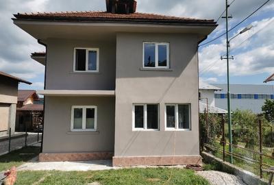 Vanzare casa 5  camere Breaza - 3