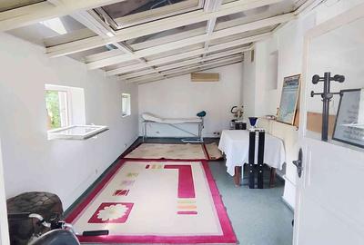 Casă cu 10 camere cu Teren 409 Mp în Industriilor - 11