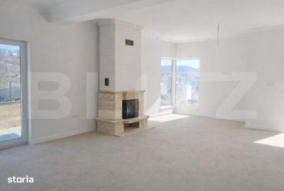 Casă cu 4 camere cu Teren 500 Mp în Central
