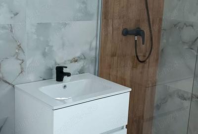 Casă cu 4 camere cu Teren 660 Mp în Vărăști - 2