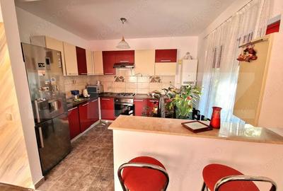 Inchiriere duplex cu 4 camere, 110mp, gradina, parcare, Sub Cetate - 2