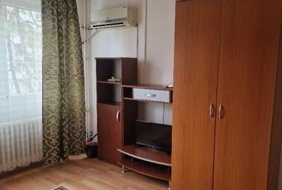 Proprietar, inchiriez apartament cu o camera - 10