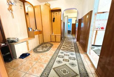 Apartament 4 camere (spatios si decomandat ) NEPTUN - 1
