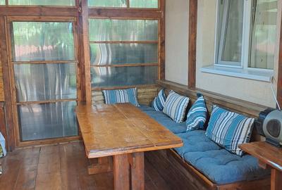 Apartament cu 3 camere decomandat în Roșu - 3