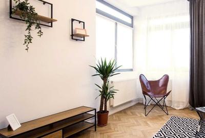 Apartament cu 3 camere semidecomandat în Ultracentral - 1
