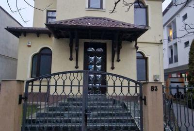 Spațiu comercial, de 97 mp, în Central - 5