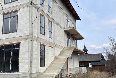 Spațiu comercial, de 1,700 mp, în Straja - 2