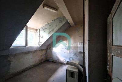 Apartament cu 4 camere decomandat în Brașovul Vechi - 9