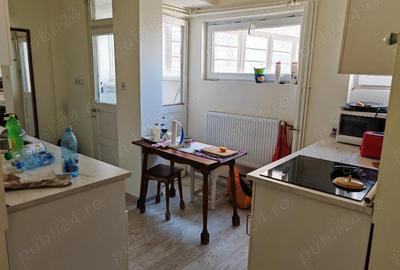 Apartament cu 3 camere decomandat în Sala Palatului - 12