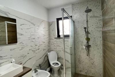 Casă cu 3 camere cu Teren 300 Mp în Central - 3