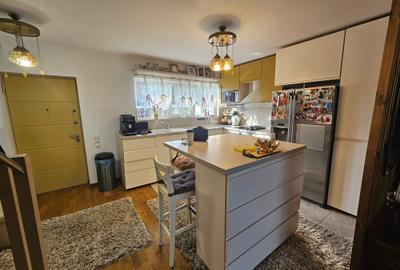 Casă cu 4 camere cu Canalizare în Tunari - 3