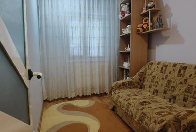 Apartament cu 3 camere decomandat în Apollo - 3