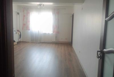 Spațiu comercial, de 365 mp, în Central - 5