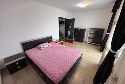 Apartament cu 3 camere semidecomandat în Central - 3