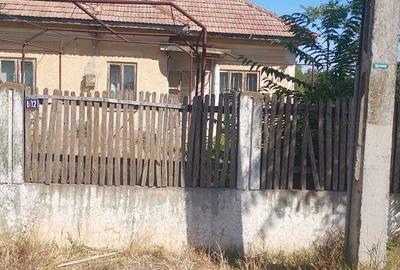 Casă cu 3 camere în Redea - 1