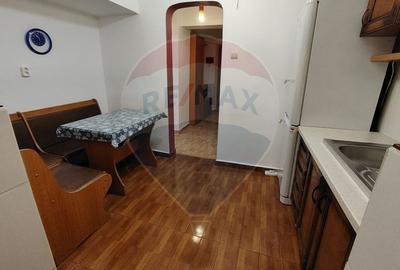 Apartament cu 3 camere Apartament cu 3 camere - 2