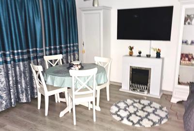 Casă cu 4 camere cu Canalizare în Titan - 2