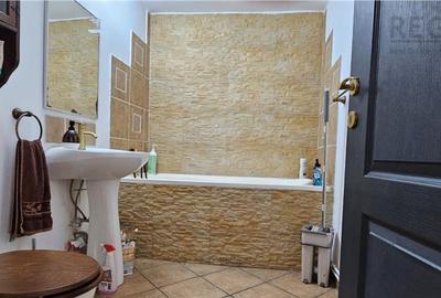 Casa cu curte Schei - 7