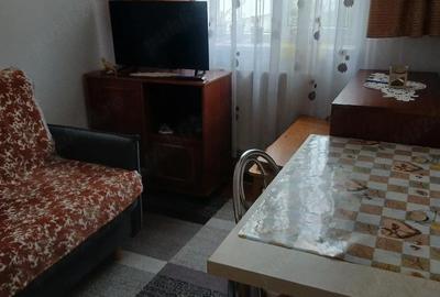 Apartament cu 3 camere semidecomandat în Central - 6