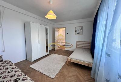 Apartament cu 3 camere decomandat, mobilat în 9 Mai - 8