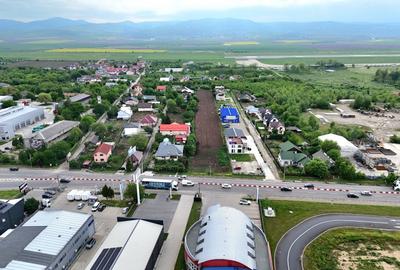 Teren Construcții intravilan de 5658 mp, în Republicii - 2