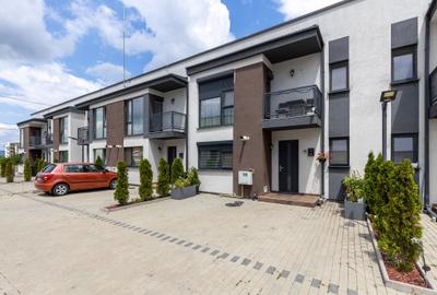 Casa tip duplex, construcție 2021, Râșnov