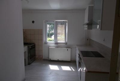 Apartament cu 2 camere decomandat în Steaua - 4