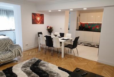 Apartament de lux,  4 decomandate, 130 mp, Parc Catedrala Sf. Dumitru,  et. 1 /2 - 4