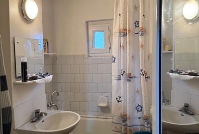 Apartament cu 2 camere decomandat în Micro 20 - 7