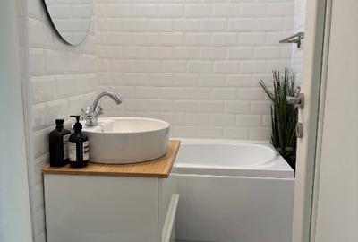 Apartament cu 2 camere semidecomandat în P-ța Victoriei - 7