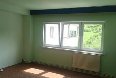 Apartament cu 2 camere decomandat în Bușteni - 5