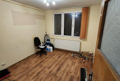 Apartament cu 4 camere decomandat în Berceni - 5