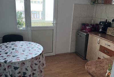 Apartament cu 3 camere decomandat în Central - 3