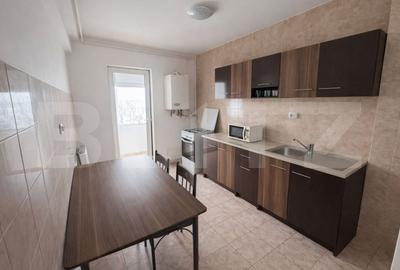 Apartament 2 camere, decomandat, etaj intermediar - 1