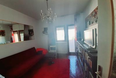 Apt si bloc renovate,deosebit, centrala proprie,Foisor-Iancului,,3 balcoane - 16