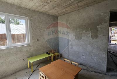 Casă individuală cu 6 camere cu Canalizare în Lisaura - 24