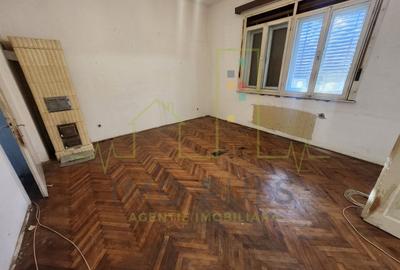 Casă individuală cu 4 camere cu Canalizare în Complex Studențesc - 3