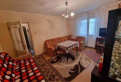 Apartament 3 camere semidecomandat id oferta 156757 - 2
