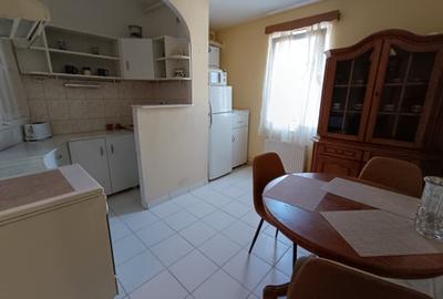 De inchiriat ap 3 camere- Bdul Pandurilor - 9
