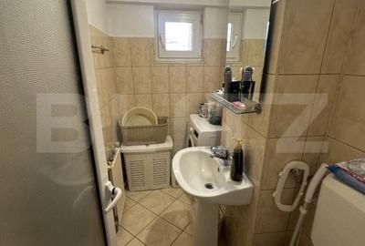 Apartament de vanzare, cu 4 camere, decomandat, 84mp, zona Micro 16 - 2