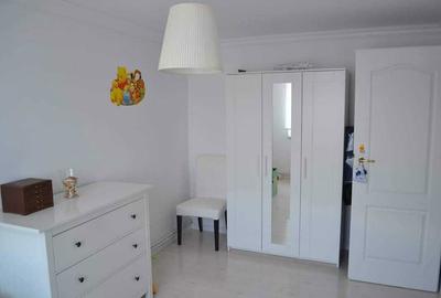 Apartament cu 3 camere semidecomandat în Central - 4