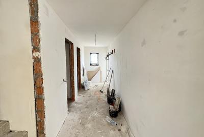 Duplex cu 4 camere cu Teren 250 Mp în Tărlungeni - 6