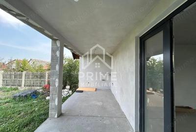 Casă cu 2 camere cu Teren 820 Mp în Totoi - 5