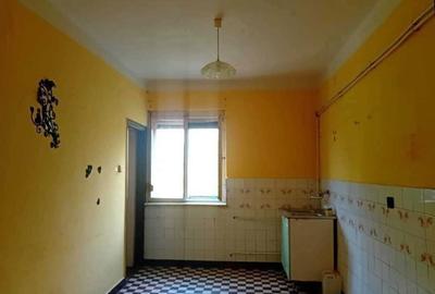 Casă cu 3 camere în Central - 6